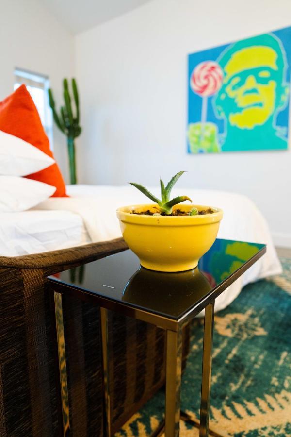 Desert Paradise Salt Water Pool & Spa 1 Mile To Coachella Fest إنديو المظهر الخارجي الصورة